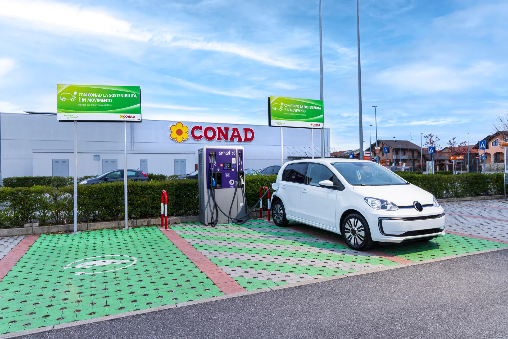 COLONNINE ELETTRICHE 07.jpg