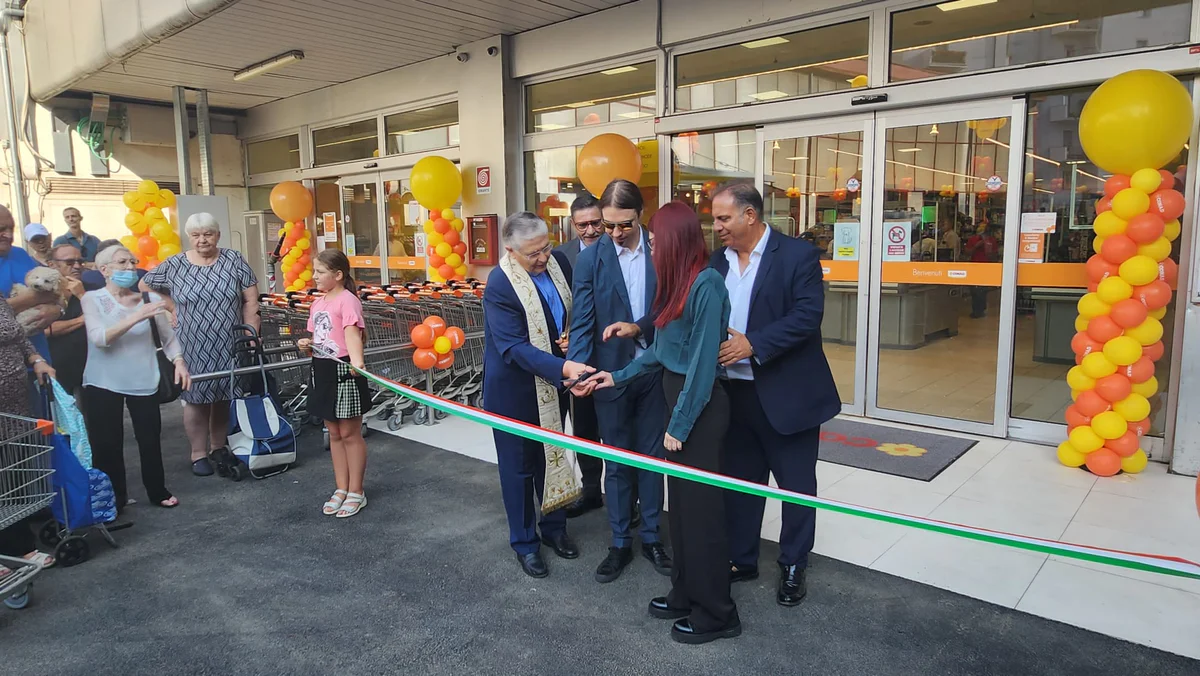 taglio nastro Viterbo Via Garbini.jpeg